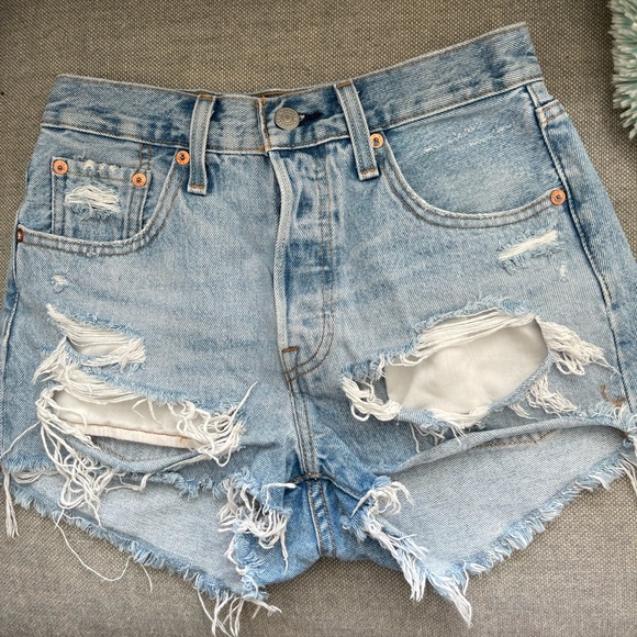 501 Levi’s Distressed Denim Cutoffs - Picture 1 of 6
